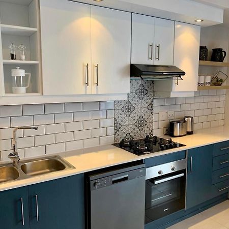 Oyster Lagoon Villa - Luxurious 2 Bed Apartment In קניסנה מראה חיצוני תמונה